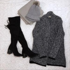 🆕 Sylvia Novelli Gray Sweater